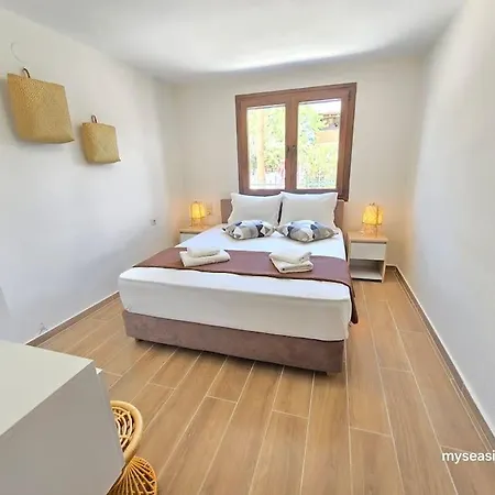 Summertime Just 90meters From The Sea! Holiday home Sozopoli