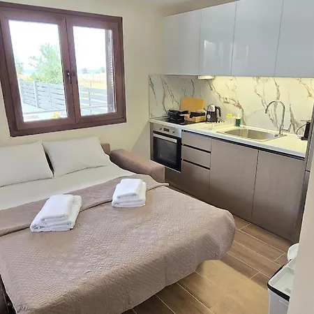 Summertime Just 90meters From The Sea! * Sozopoli