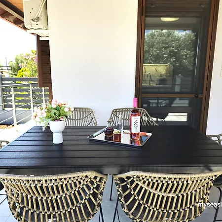 Summertime Just 90meters From The Sea! Feriehus Sozopoli