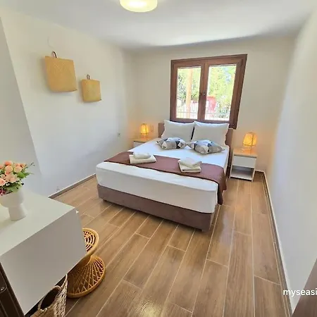 Summertime Just 90meters From The Sea! Holiday home Sozopoli