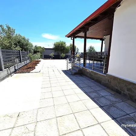 Summertime Just 90meters From The Sea! Feriehus Sozopoli