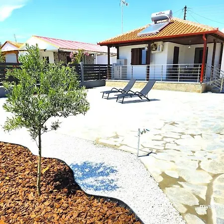בית נופש Summertime Just 90meters From The Sea! סוזופולי