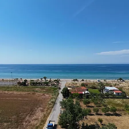 Summertime Just 90meters From The Sea! Sozopoli