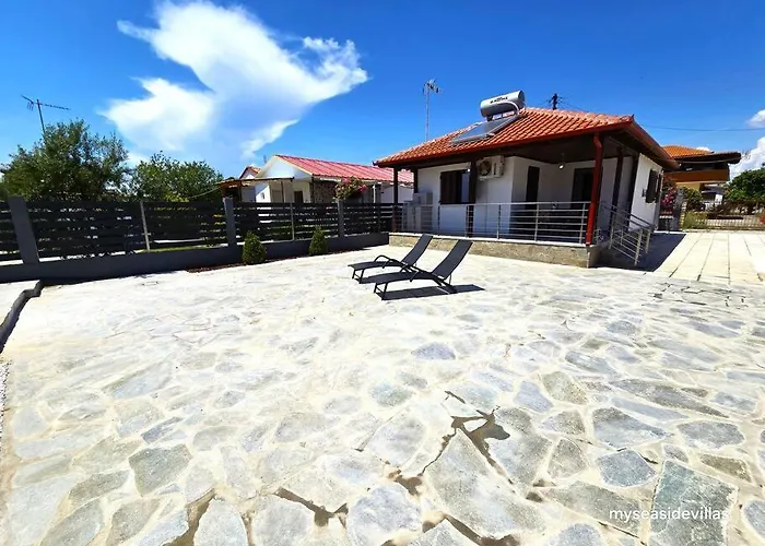 Summertime Just 90meters From The Sea! Casa de Férias *