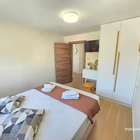 Summertime Just 90meters From The Sea! بيت للعطل *